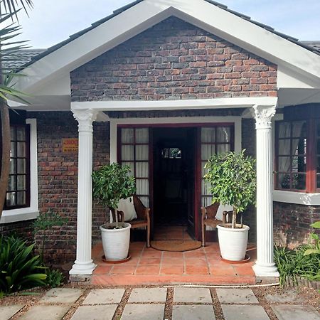 Marinda'S B&B Cape Town Bagian luar foto